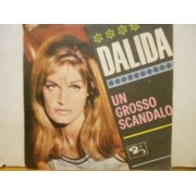 UN GROSSO SCANDALO - 7" ITALY